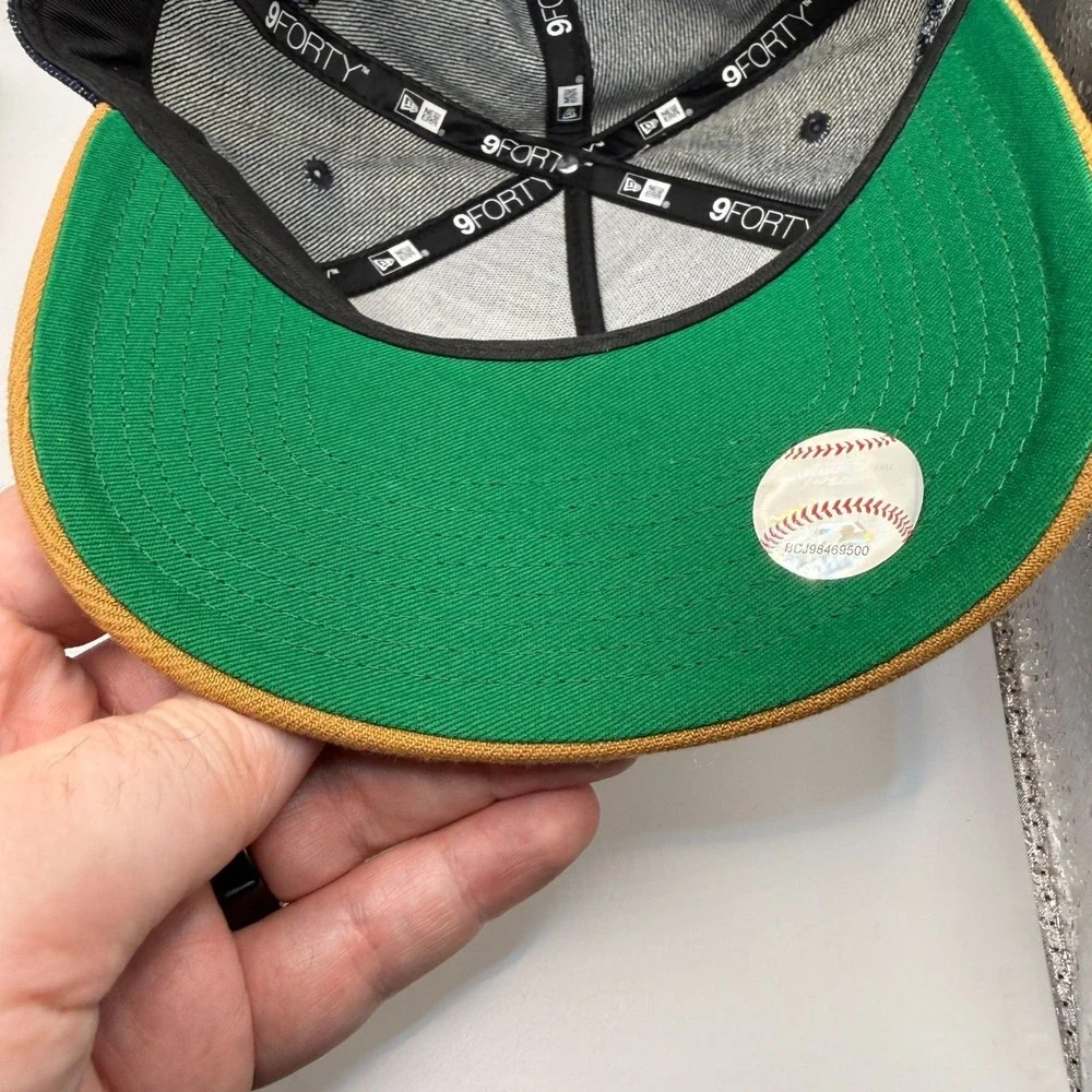 New Era celebrate yankees